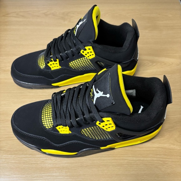 Air Jordan 4 "Yellow Thunder" -Men's Sneakers Shoes - Picture 2 of 8